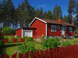 Syllis Hus, hotel in Hjältevad