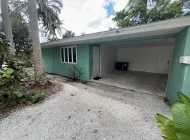 Mahi - New Renovation On Gulf Access Canal 1.3 Mile 2 Beach