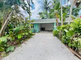 Mahi - New Renovation On Gulf Access Canal 1.3 Mile 2 Beach