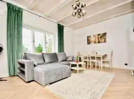 Lovely Authentic & Cozy atmosphere