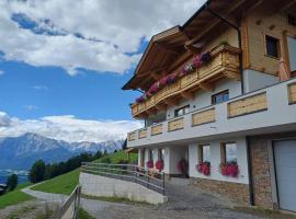 Ferienwohnung Gipfelblick, Hotel in Weerberg