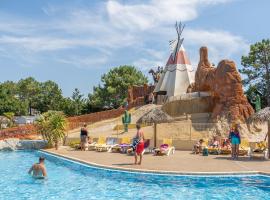 Mobile Homes by KelAir at Camping Les Genets, hotel v destinaci Saint-Jean-de-Monts