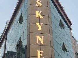 OPO Essential SKYNEX, luxury hotel in New Delhi