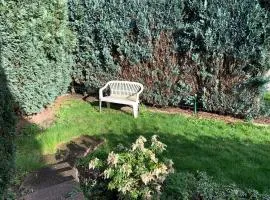 Fair House Near Düsseldorf- 5 Bedrooms, Garden, Terrace Parking