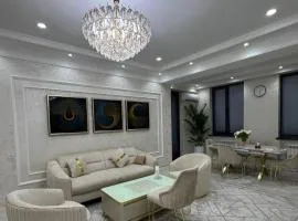 Almazar, Huvaydo apartament