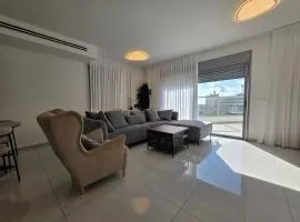 Hantke22• Horev Penthouse • Jacuzzi • 4BD