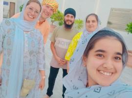 Nature's Paradise Homestay, hotel a Haridwār