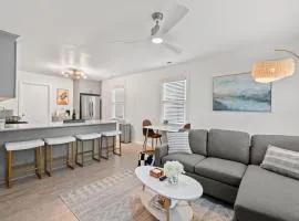 The Iverson - Cozy 2 Bdrm Home by the Beach