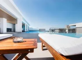 Magnolia Lux - Luxury apt, ocean view, gym, pool