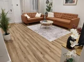 1 Bedroom Seafront Lower Ground Floor Apartment with Private Parking