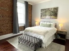 Bee on Broughton - Astonishing Home Downtown SAV