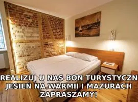 Gościniec Król Sielaw w CENTRUM Mikołajek z restauracją regionalną