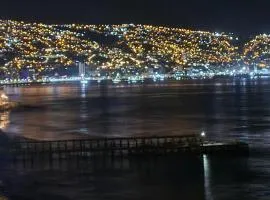 Excelente Vista a la Bahía de Valparaíso