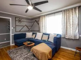 Cozy 3bdrm2ba with GAME ROOM