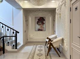 Mumtoz Boutique Hotel, hotel cerca de Aeropuerto de Samarcanda - SKD, Samarcanda