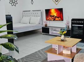 Executive Studio, hotel con estacionamiento en Juja