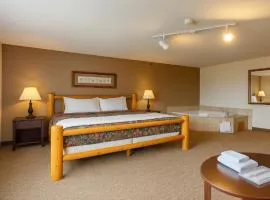 King Bed Jacuzzi by Gull Lake