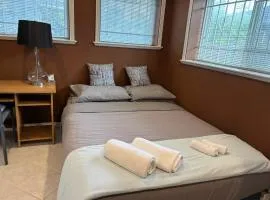 Relaxing Private Room, Quiet and Convenient