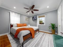 Cozy House, Pool Table and Parking, Mins to DC