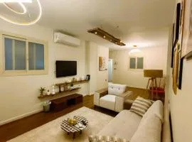 GEM Pyramids & Grand Museum View