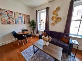Brand New Center City 1BR with King Bed and Fast WiFi