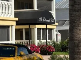 First-Floor 2BR 2BA Condo in Old Naples Steps to 5th Ave South & the Beach