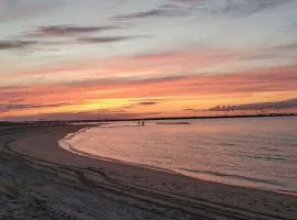 Pets Welcome Beachfront Family Retreat in Norfolk