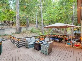 1 Mi to Lake Arrowhead Village! Cabin with Game Room