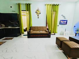 Euphoria Stays 2BHK in Dehradun – hotel w mieście Dehradun