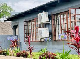 TLS Cottages, hotel i Buffelspruit