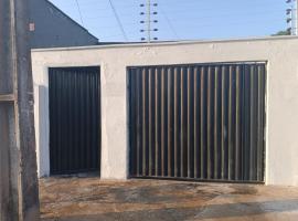 Casa individual São João、アラグァイーナのホテル