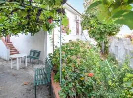 Amazing Apartment In Santa Maria Di Castell
