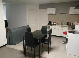 Studio familial avec terrasse, proche de Metz, hótel í Rémilly