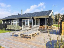 6 person holiday home in Øster Assels-By Traum, מלון בSillerslev