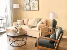 Spacious 2B 2B Pool View Loft Apartment in Marina Del Rey