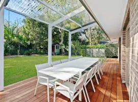 Gemburra By Coast Hosting