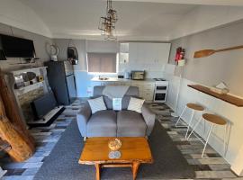 Waterview at Lettes Bay, hotel in Strahan