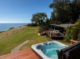 Spectacular Bolinas Oceanfront Retreat