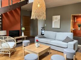 Gîte spacieux à Montbeugny, 14 pers., animaux acceptés - FR-1-489-593, hotel in La Faye