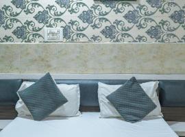 Hotel Gokul, ξενώνας στο Αχμενταμπάντ
