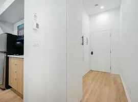 Escape studio with parking near downtown Montreal