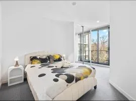 Central North Braddon – Steps from Cafes & Shops