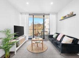 Central North Braddon &ndash; Steps from Cafes & Shops, place to stay in Braddon