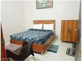 Hotel !! Anand - Palace Near Banaras Railway Station - Offers Budget Rooms With Wi-fi Facility - A Comfort Stay Guest House In Varanasi