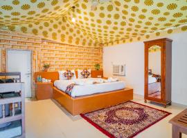 Royal Jaisalmer Resort with Swimming Pool, hotel a Jaisalmer