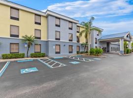Days Inn & Suites by Wyndham Lakeland, hotel en Lakeland