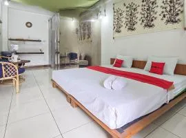 RedDoorz Syariah at Jalan RA Kosasih Sukabumi