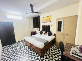 Hotel South 5 Mins From US Embassy - Chanakyapuri, ubytování v soukromí v Novém Dillí
