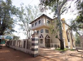 Green Paradise Hotel and Restaurant, hotel in Panchgani