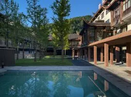 FunGee S Hotel 张家界国家森林公园标志门欢致酒店